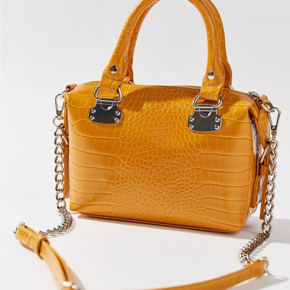 Urban Outfitters Crossbody Bag - Picture 5 of 10